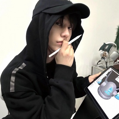 独特不烂大街的小众个性感男生头像分享