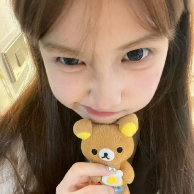 被美哭！温柔又独特的ins风小众气质女生头像推荐