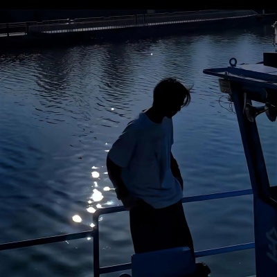 挖到宝啦!氛围感男生头像小众