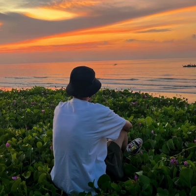 高级感拉满的小众又治愈氛围感背影男头合集