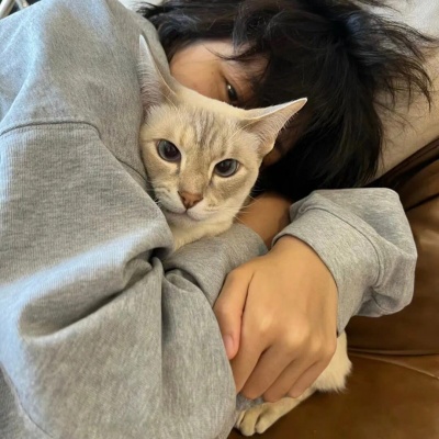 超绝！高级感单人男头像