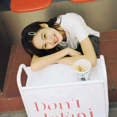 微信小众头像可爱女生,真的是小众又迷人