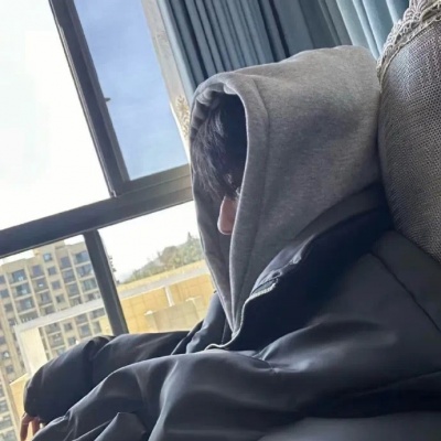 氛围感拉满的超酷ins 男头来袭