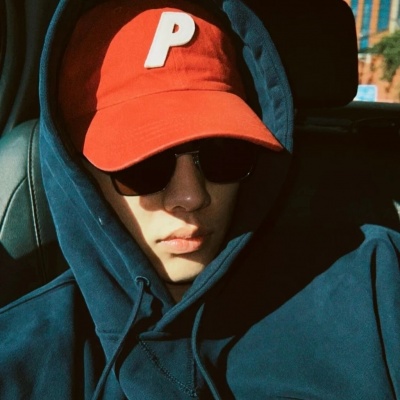 时尚帅气男生头像大集合，帅哥们速来！