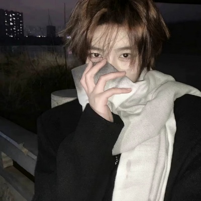 被帅到！微信必备帅气真人男生头像