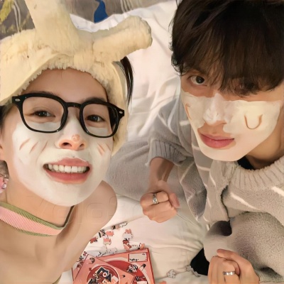 超甜来袭！可爱双人真人情侣头像推荐