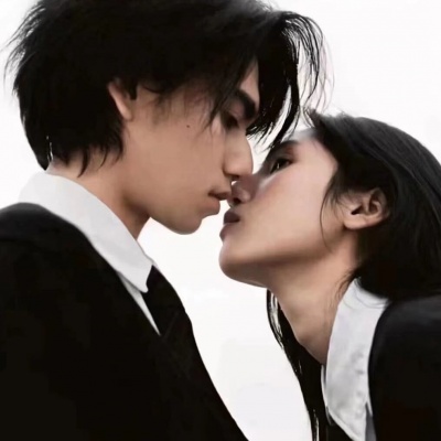 2025最新双人情侣头像真人