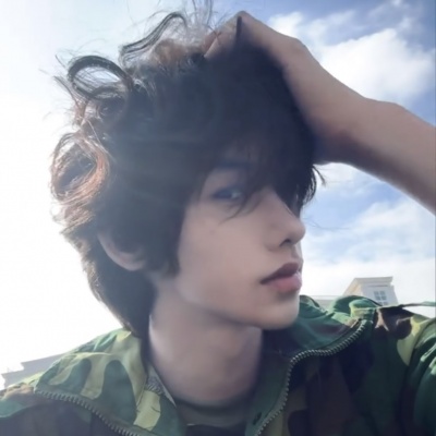 超帅！帅气男生个性微信头像推荐