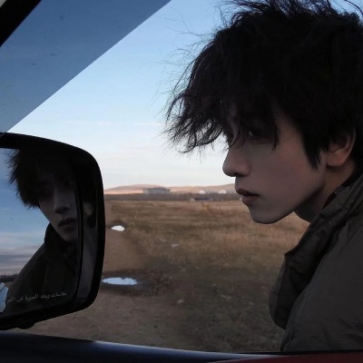 氛围感拉满小众男生头像合集