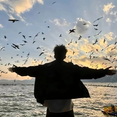 帅哥们看过来！精选高质量男生氛围感头像来啦