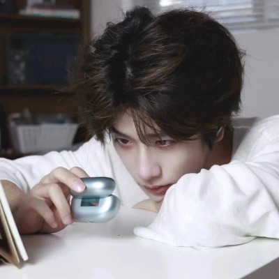 氛围感男头像真人,超绝!