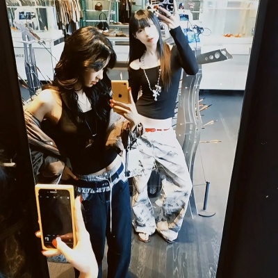 甜辣风双人闺蜜头像来袭，快和姐妹换上！