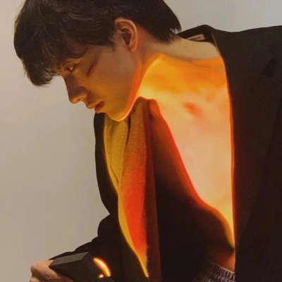 被帅到！高级氛围感超酷男生头像来袭