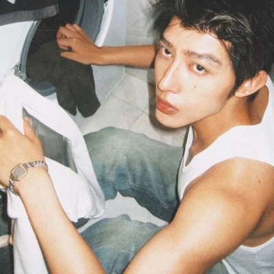 被帅到！高级感男生头像ins风