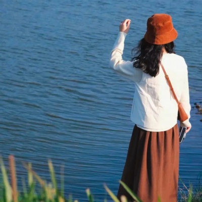 唯美风景与优雅气质并存的女生头像推荐