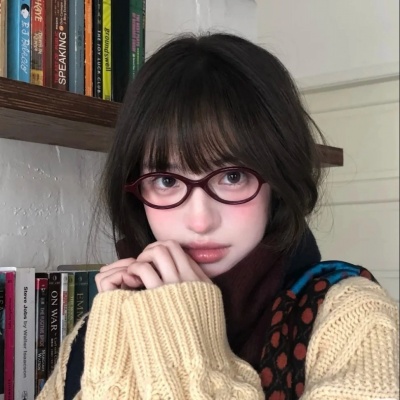 纯欲小众女生头像真人，轻松展现你的独特审美