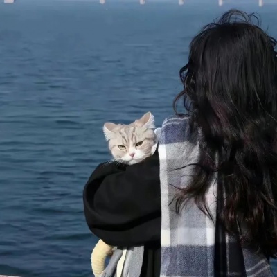 真人好看情侣头像一人一半，甜炸啦！