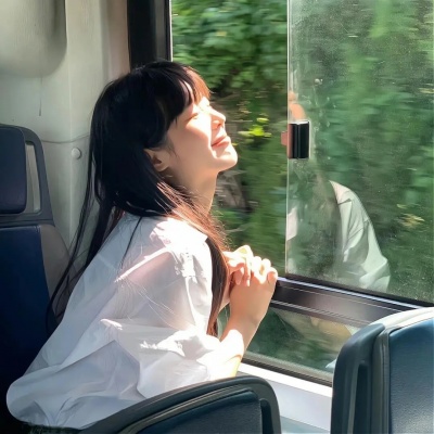 氛围感女生头像唯美，真的太戳心啦！
