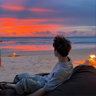 男头氛围感艺术感，让人看一眼就深陷其中