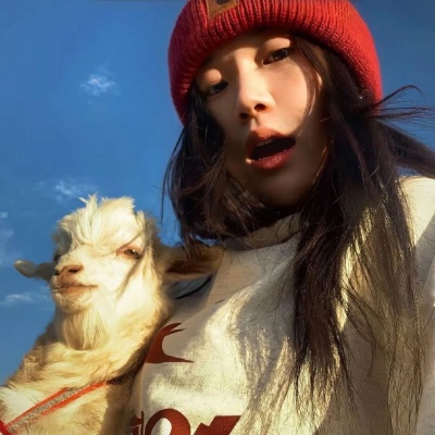 小众超有氛围感的唯美女生头像