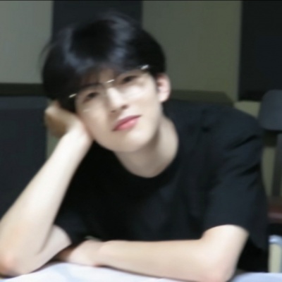 2025最新干净帅气男生头像合集