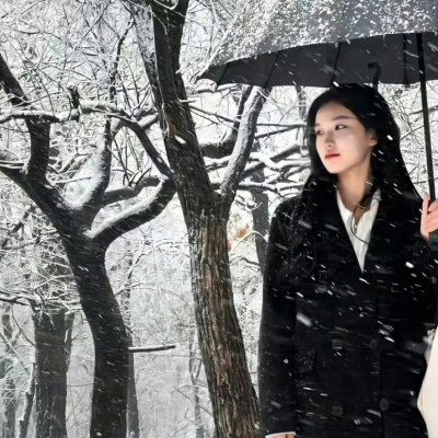 INS风一男一女高级质感情侣头像推荐