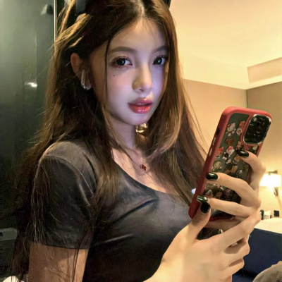 私藏高级感甜酷风小众女头合集，甜妹拽姐都锁死，拒绝撞款！