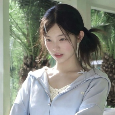 被这组蓝色系日系女生头像美到心颤！