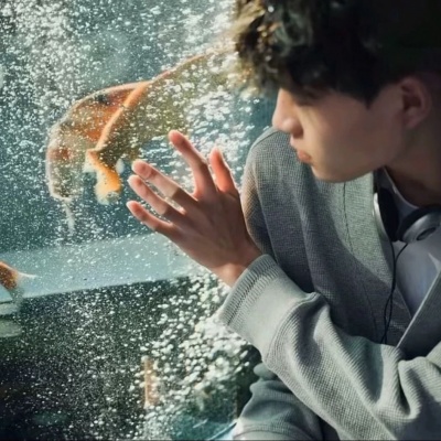 狠狠心动！Ins氛围感小众男生头像来袭