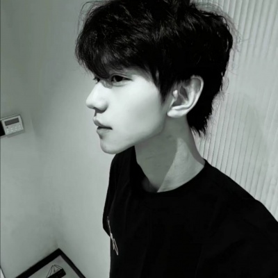 男生头像小众个性帅气，让人眼前一亮