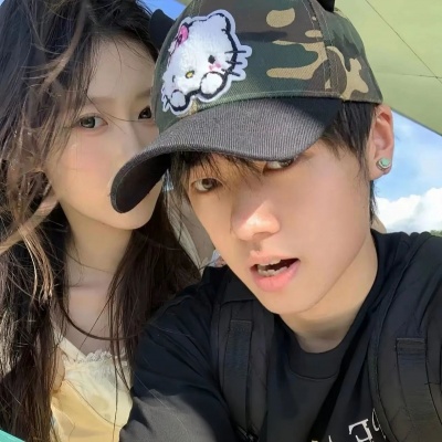 宝藏！好看的不易撞双人情侣头像