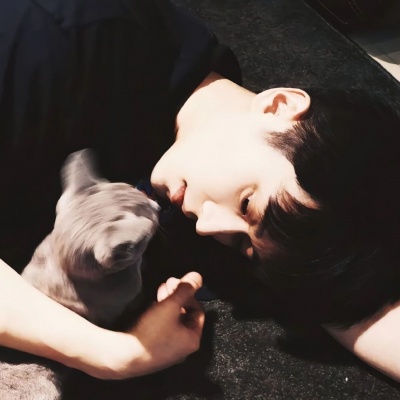 被帅晕!这些超绝氛围感微信男生头像