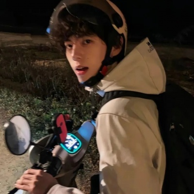 被帅晕！这些ins风格男生头像太绝啦