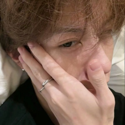 被帅到❗小众帅气男生头像推荐