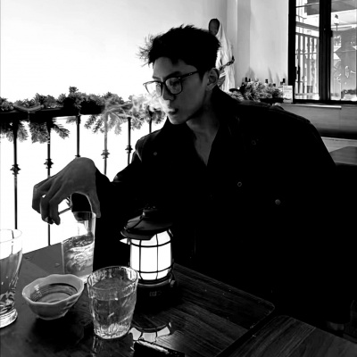 被帅到！型男高级感黑白男生头像