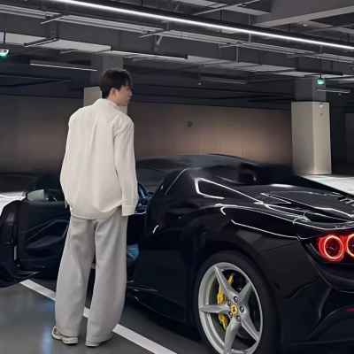 帅炸!高级感成熟风男生头像来袭