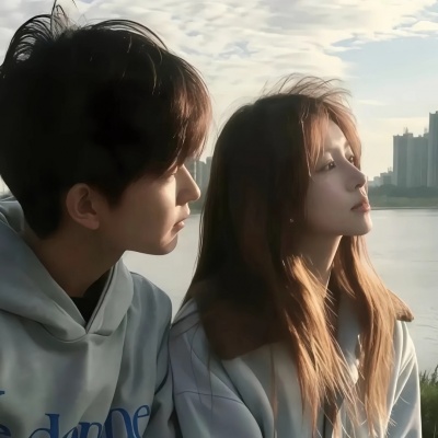 超甜!情侣真人情头一左一右