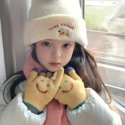 超萌来袭！一男一女可爱萌娃情侣头像精选