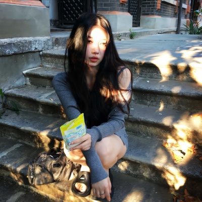 小众ins韩系个性女生头像，吸引无数目光