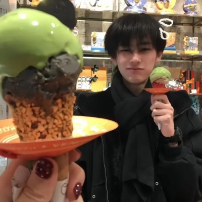 超火ins风情侣头像