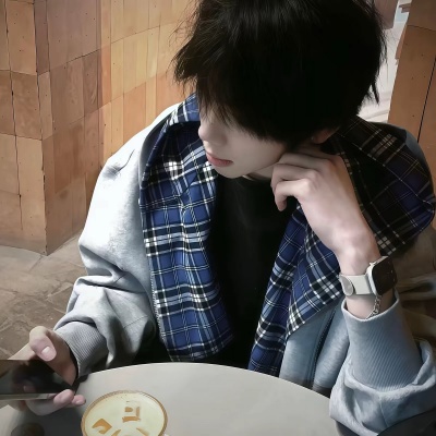 帅气小众男生头像，每一张都有着独特的风格