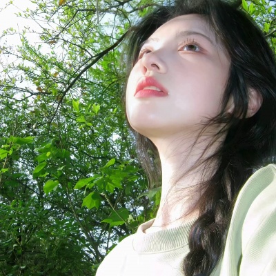 被这组春天氛围治愈绿色系女生头像美哭啦