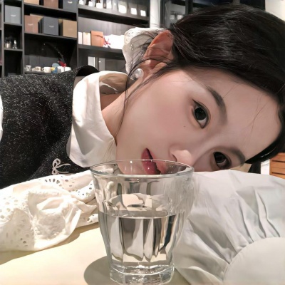 被狠狠拿捏的成熟御姐气质头像🥰