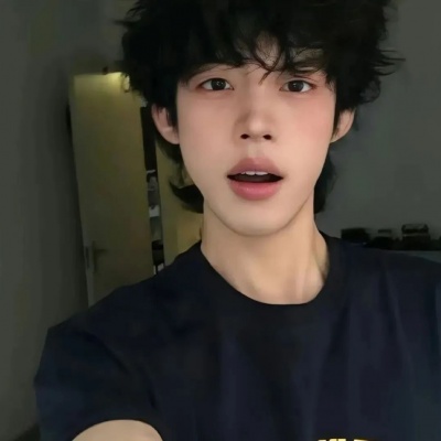 氛围感拉满的高级感男生头像来啦