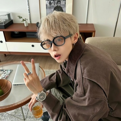 宝藏！ins帅气小众男生头像