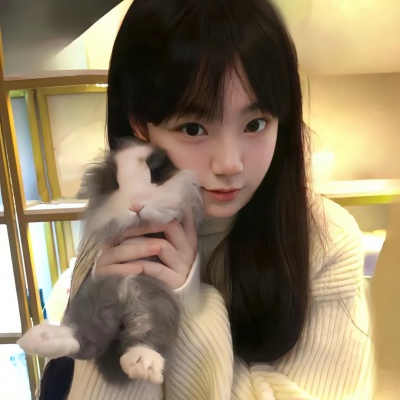 被狠狠拿捏住的可爱纯欲真人女生头像✨