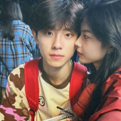 氛围感滤镜下的真人情侣头像，甜到犯规💕