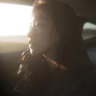 唯美文艺风气质女生头像，被狠狠拿捏