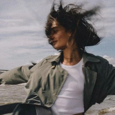 氛围感拉满的自由感女生头像推荐✨