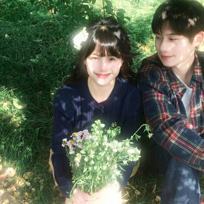 唯美氛围拉满的浪漫情侣头像来啦